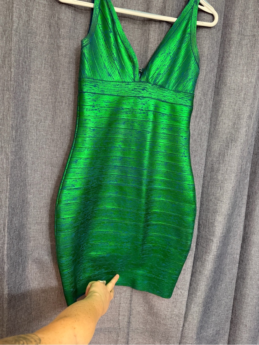 Green V-Neck Bodycon Dress